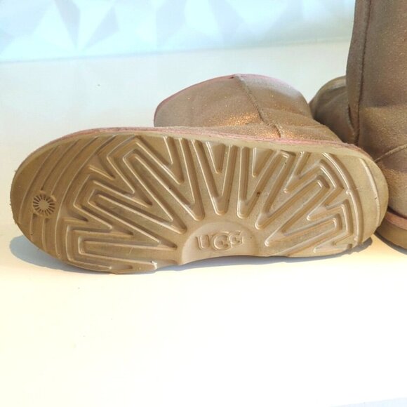 Girls Ugg Cozy Pink Glitter Kids Boots - Size 5 In Good Condition - Picture 4 of 5